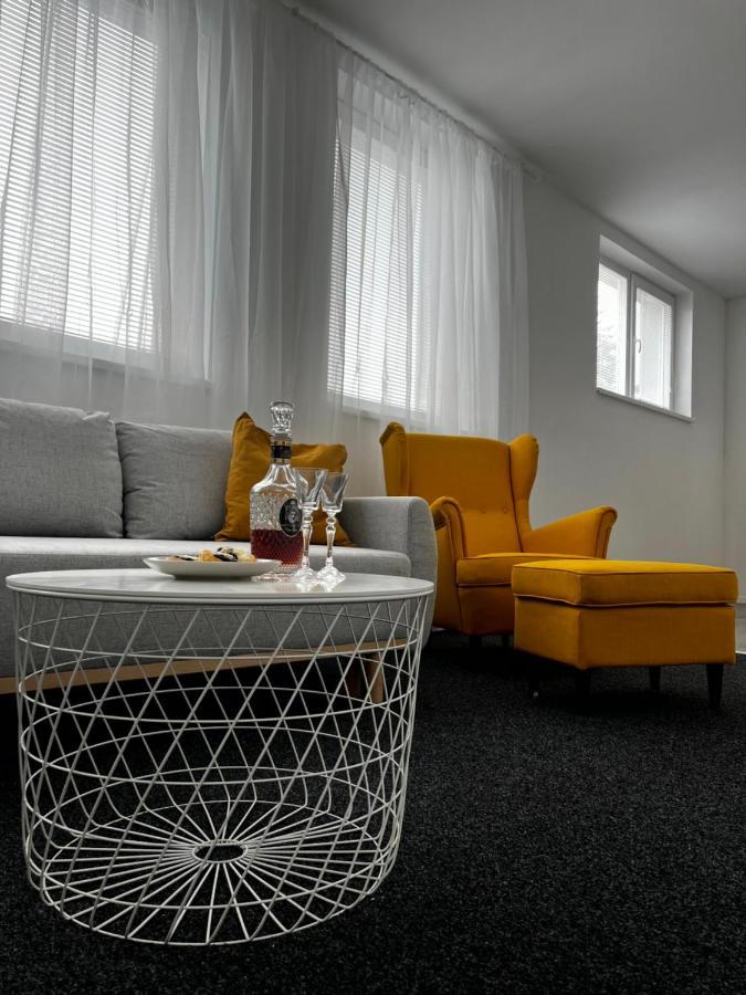 Breza House Apartments Zlín Buitenkant foto