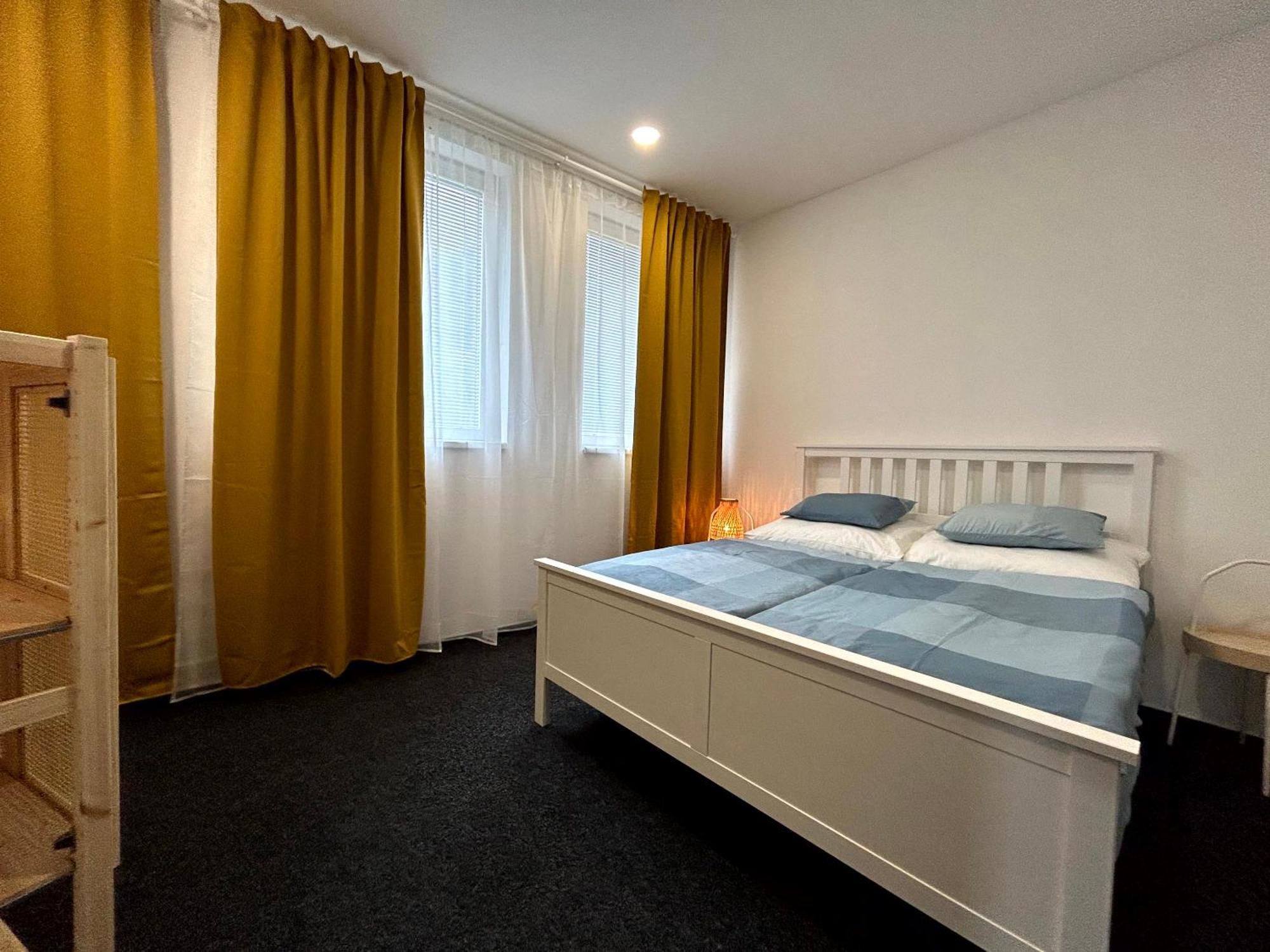 Breza House Apartments Zlín Buitenkant foto